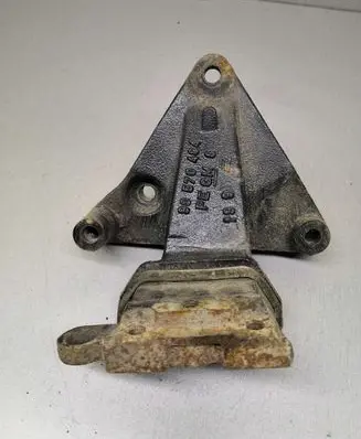 Opel Astra G Engine mounting bracket 90570484