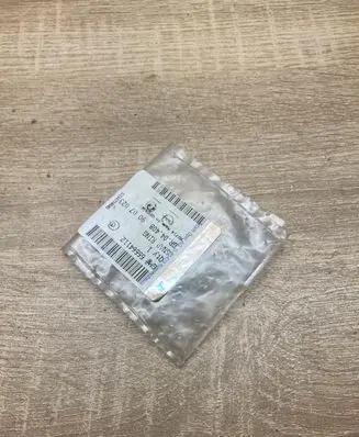 Opel Corsa D Head Valve Retaining Insert/Retainer 55564112