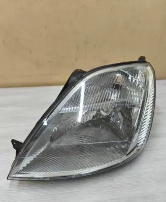 Ford Fiesta Headlight/headlamp 2S6X13W030CE