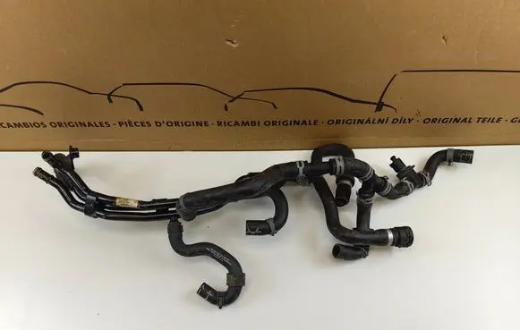 Audi A3 S3 8V Engine coolant pipe/hose 5Q0121065F 5Q0121064BN 3Q0122157Q
