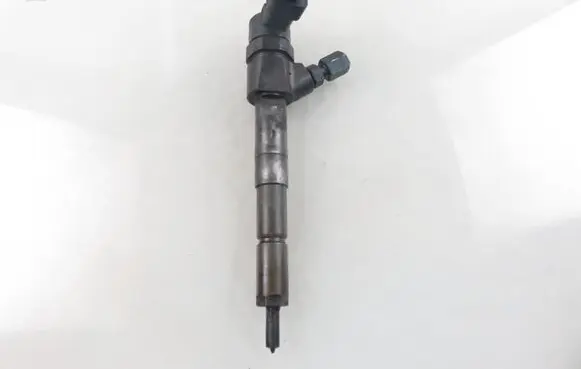 Fuel injector
