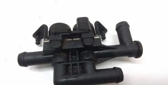 BMW 7 F01 F02 F03 F04 Coolant heater control valve 9310349