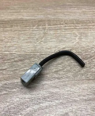 BMW 5 E39 Plug wire 8T138H 11S 2PIN