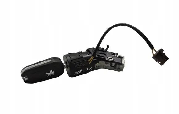 Peugeot 208 Ignition lock 9663123380