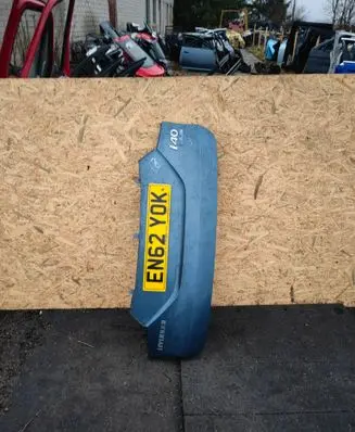 Hyundai i40 Tailgate trim 