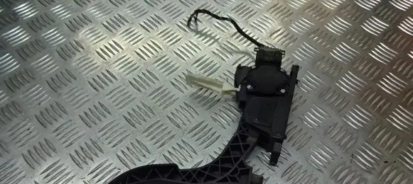 Seat Toledo II (1M) Accelerator throttle pedal 1J1721503K