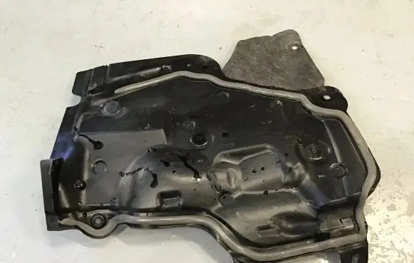 Mercedes-Benz E W214 Heat shield in engine bay A2546200200
