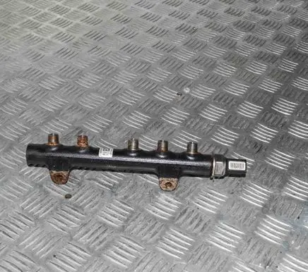 Citroen C4 II Fuel main line pipe 9685297580
