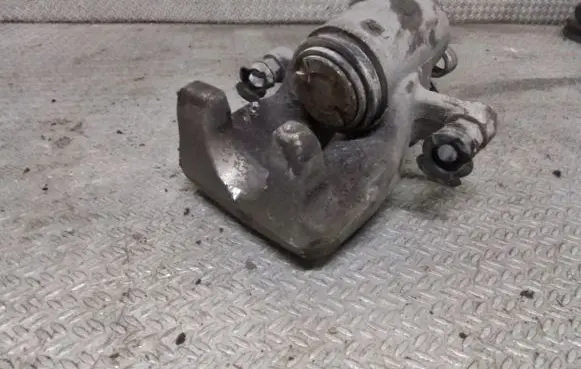 Skoda Octavia Mk2 (1Z) Rear brake caliper