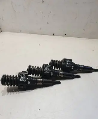 Skoda Octavia Mk2 (1Z) Fuel injector 0414720404