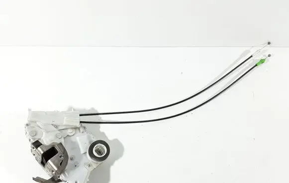 Toyota Yaris Front door lock 
