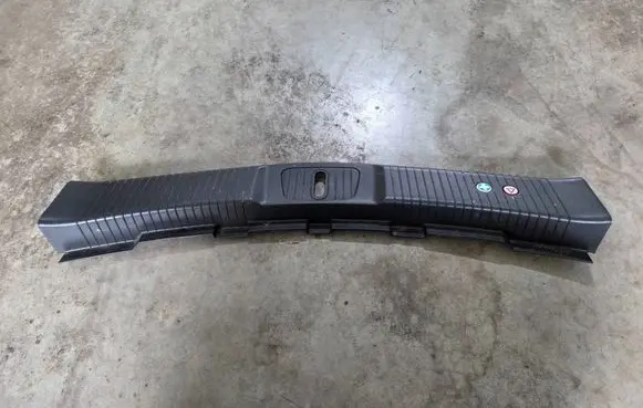 Opel Antara Trunk/boot sill cover protection 96662561