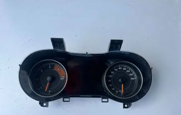 Jeep Cherokee Speedometer (instrument cluster) P68274079AC A01272571832 0096T60806V