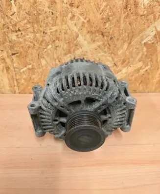 Audi A6 S6 C6 4F Generator/alternator 06E903016D 2543315C 706051472