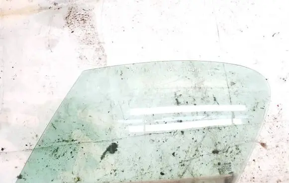 Opel Tigra A Front door window glass four-door