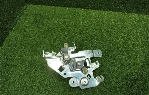 Opel Vivaro Sliding door lock 826706945R 93451791 0119803600
