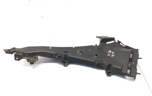 Audi Q7 4L Front bumper mounting bracket 4L0807284
