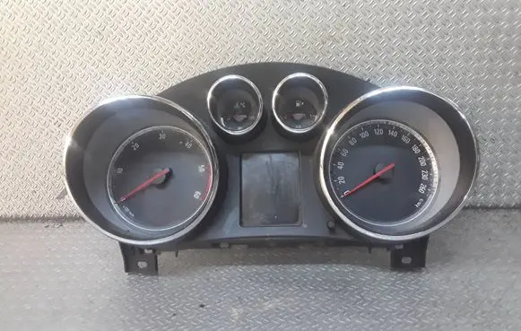 Opel Insignia A Speedometer (instrument cluster) 13327313 365903926H