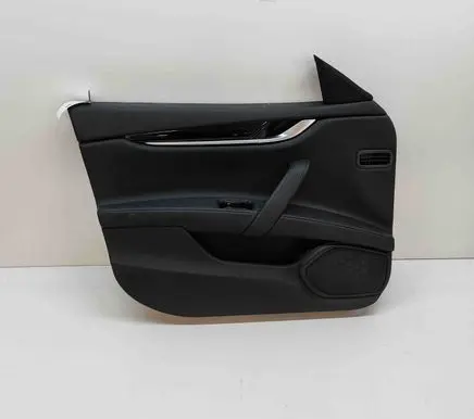 Maserati Ghibli Front door card panel trim 670066328