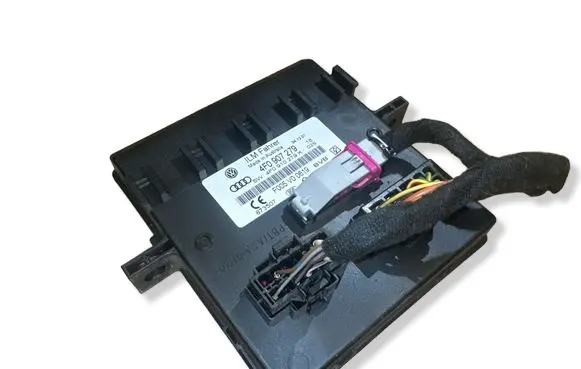 Audi Q7 4L Comfort/convenience module 4F0907279
