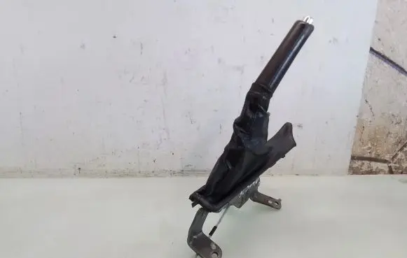 Handbrake/parking brake lever assembly