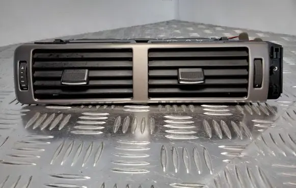 Audi A6 S6 C5 4B Dash center air vent grill 4B1820951