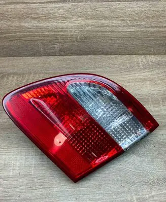 Mercedes-Benz E W211 Third/center stoplight A2118201464 A2118200777