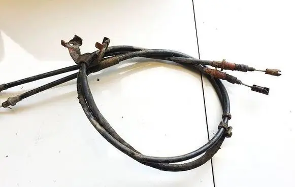 Handbrake/parking brake wiring cable