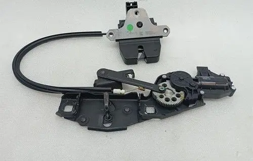 Ferrari California F149 Tailgate/trunk/boot lock/catch/latch 86595700