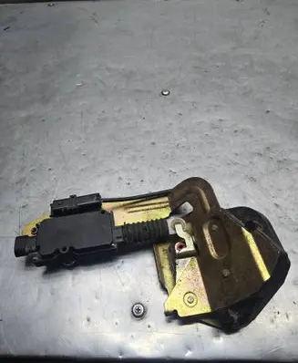 Citroen C8 Sliding door lock 204104