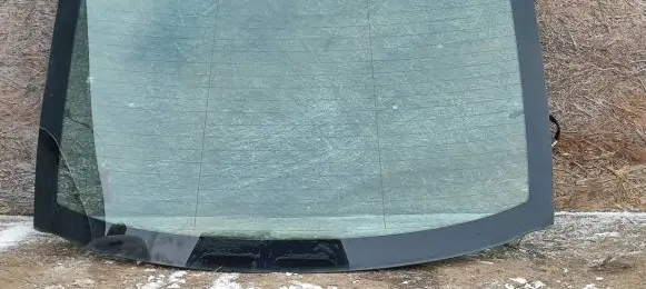 Volvo S40 Rear windscreen/windshield window E000184 DOT27AS2M24100