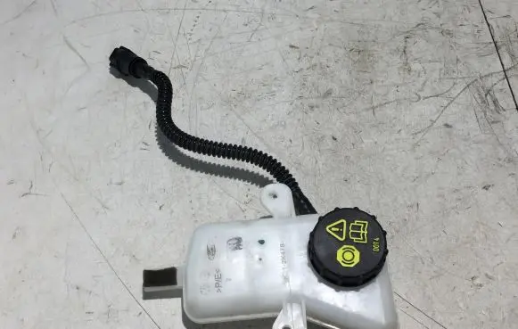 Ford Transit Custom Brake fluid reservoir BK212K478 BK212K478AB 0204749161