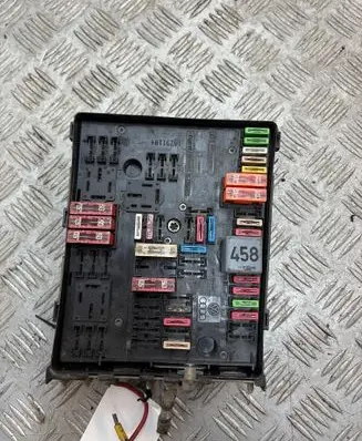 Volkswagen PASSAT B6 Fuse module 1K0937124K 1A291101