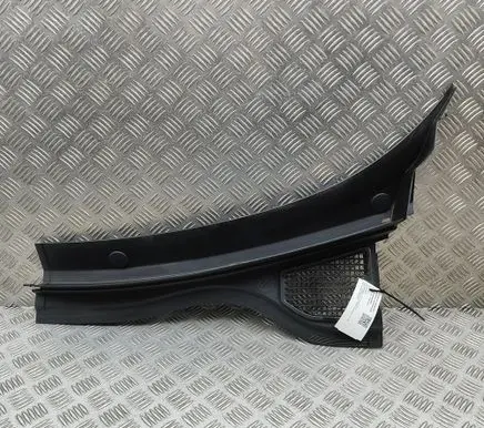 Volkswagen Tiguan Wiper trim 571819403