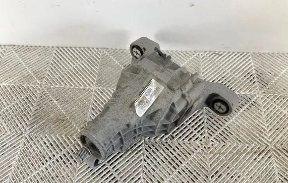 Volkswagen Touareg II Rear differential