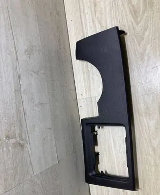 BMW X2 F39 Dashboard lower bottom trim panel 6822057
