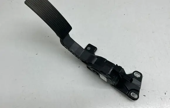 Dodge Durango III Accelerator throttle pedal 52124785AF US23 6PV93396600
