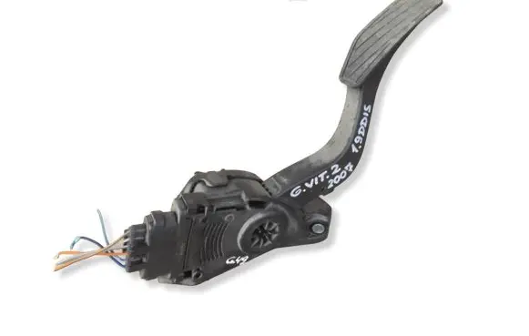 Suzuki Grand Vitara II Accelerator throttle pedal 6PV00907400 1590065J02 05082006