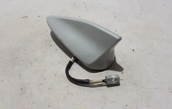 Mazda CX-3 Aerial GPS antenna GML866930KM