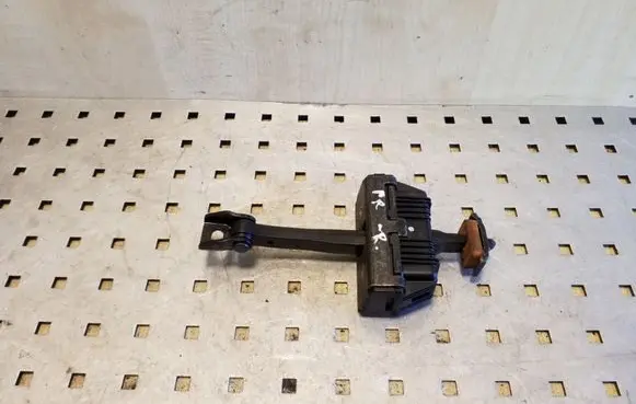 BMW 5 E60 E61 Front door check strap stopper 7176804