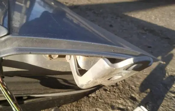 Subaru Legacy Rear door lower hinge