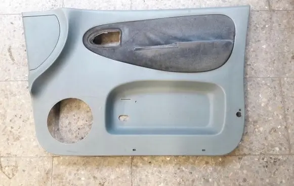Renault Scenic I Front door 7700843142