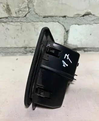 Mercedes-Benz E W211 Ashtray (rear) A2118100830