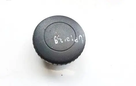 Volkswagen PASSAT B5.5 Seat adjustment knob 1j0881671j
