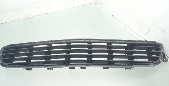 Opel Zafira B Front bumper lower grill 13124978