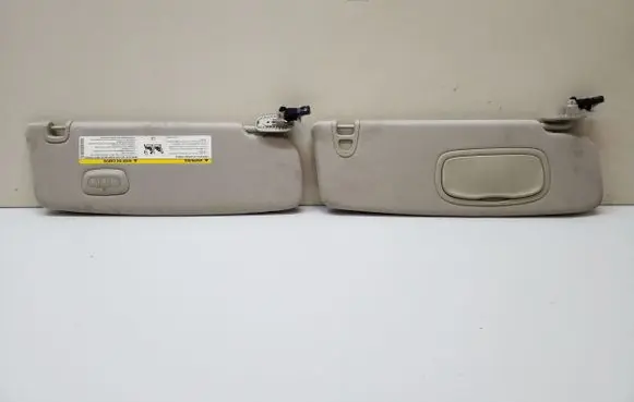 Chrysler Pacifica Sun visor 05108114AA