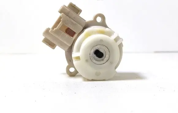 Toyota Corolla Verso E121 Ignition lock contact 84450-52010