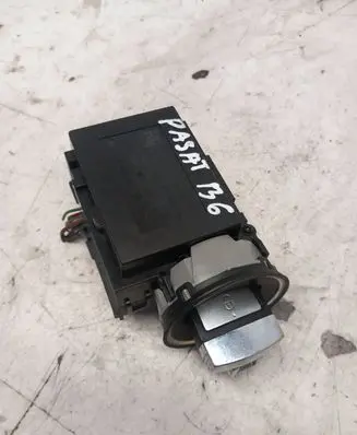 Volkswagen PASSAT B6 Ignition lock contact 3C0905843 3330 116012001