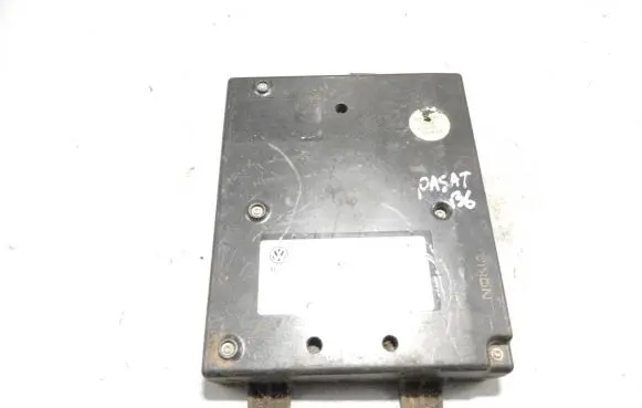 Volkswagen PASSAT B6 Phone control unit/module 3C0035729F 661AAHT1 00104AE81BA5