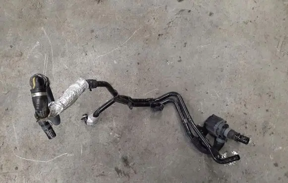 Audi A8 S8 D5 Engine coolant pipe/hose 4N0819334AA